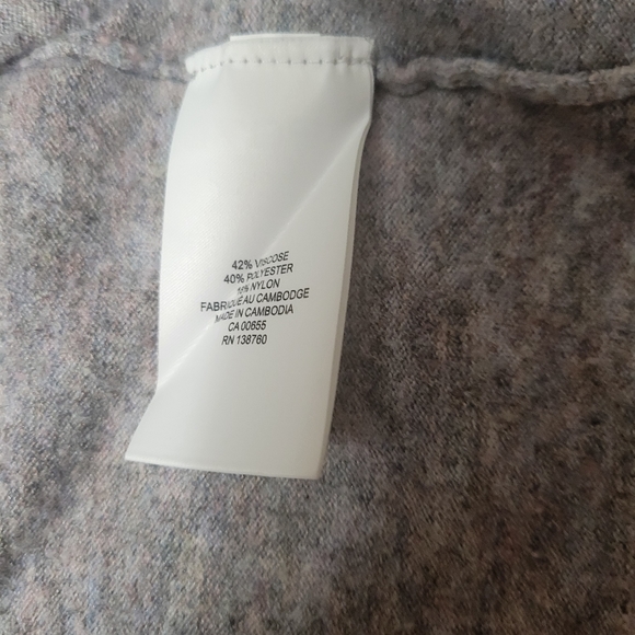 Reitmans Open front, loose fit sweater, size large - Picture 4 of 5